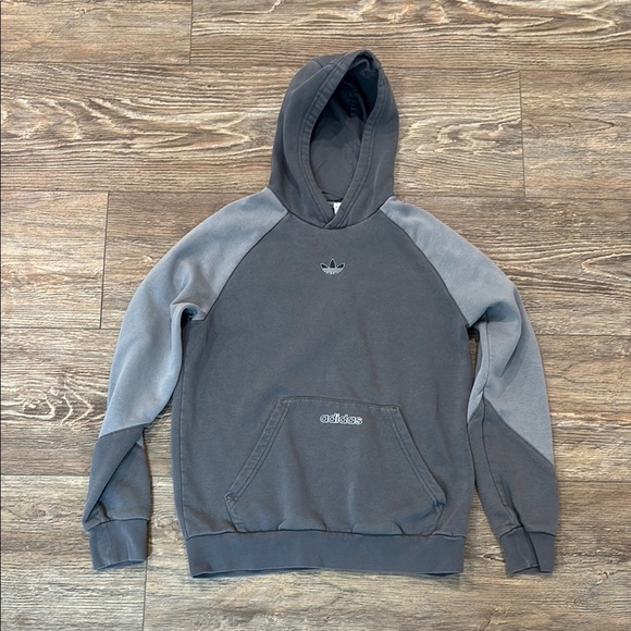 Adidas Boys Kids Size Large 13/14 Gray Hoodie - Picture 1 of 7